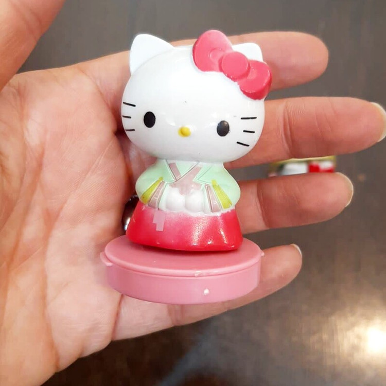 فیگور تزیینی هلوکیتی